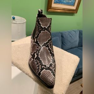 NFS Sold Blondo Emilia Waterproof Chelsea Ankle Leather Bootie